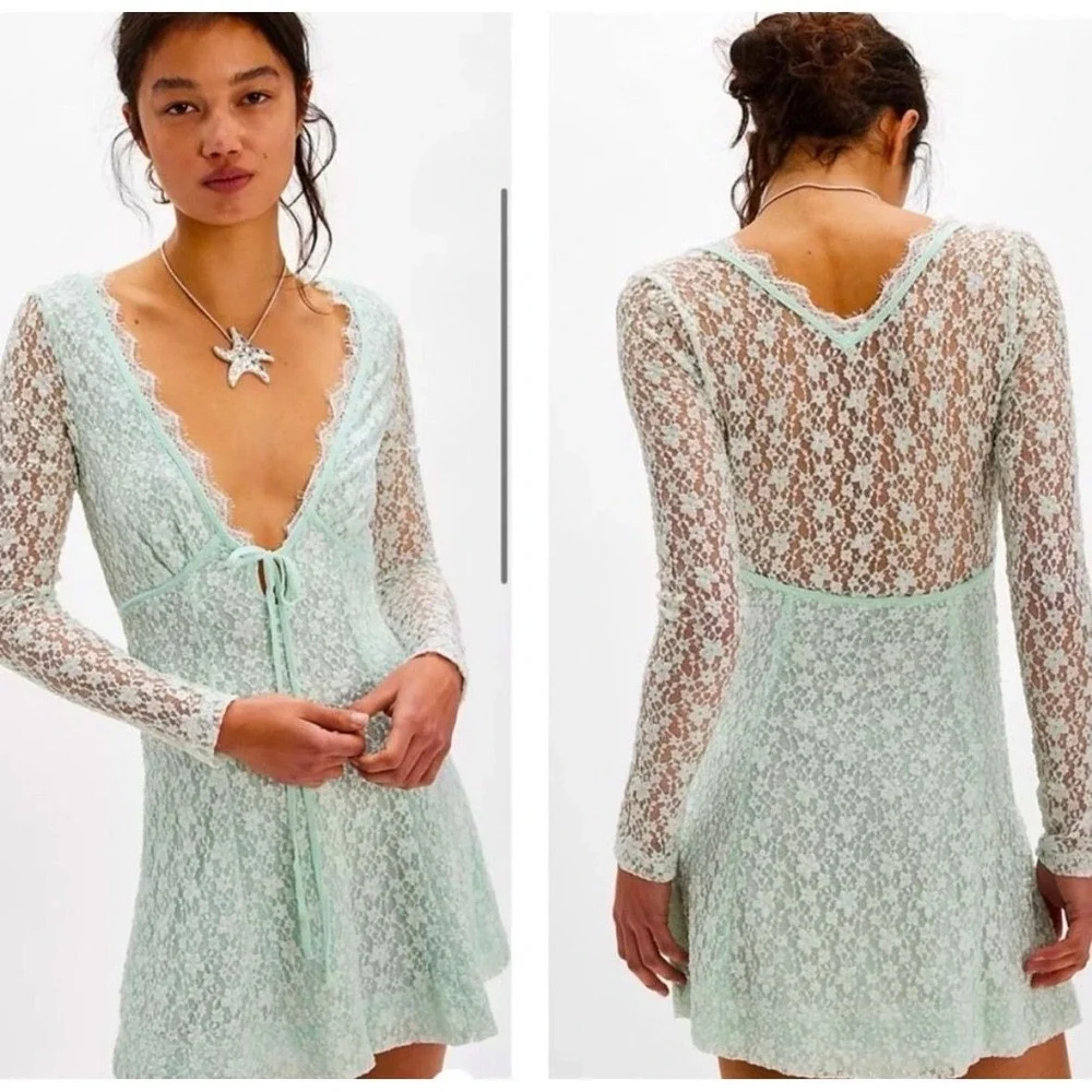 New NWT Free People Petra V Neck Lace Mini Dress size small Mint Green feminine